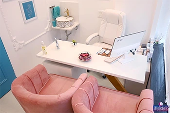 ReGlow Clinic consultation room